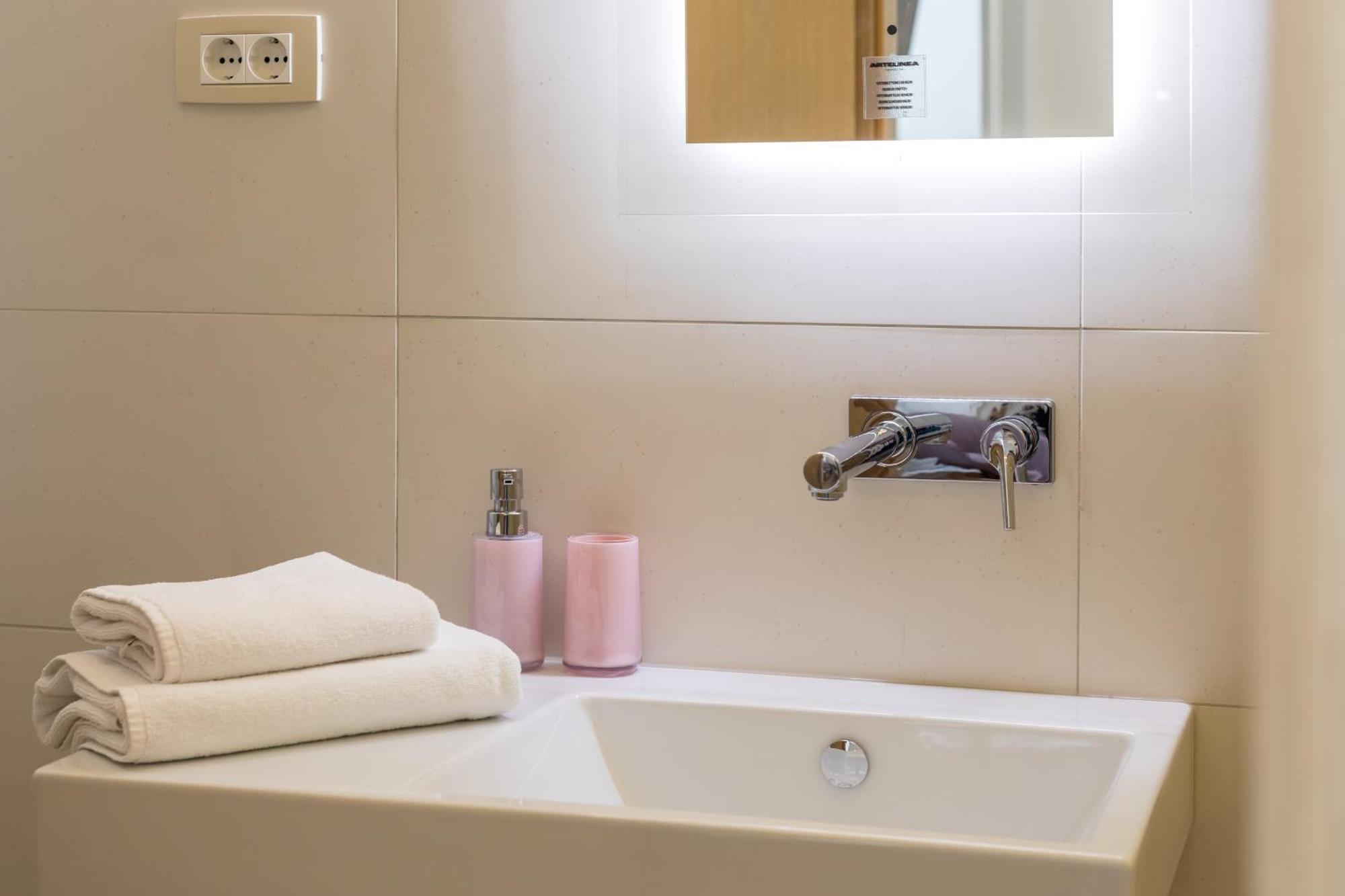 Maniva Old Town Luxury Rooms - Prime Spot By Riva Promenade Split Exterior foto